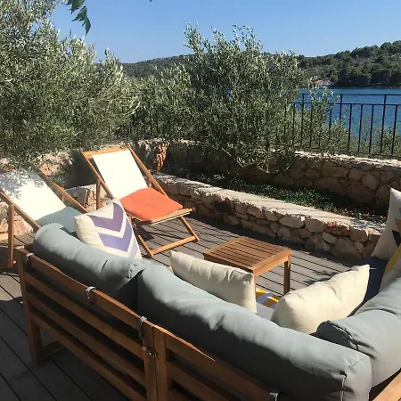 Apartment Plava Koza - Close To Sea On Car Free Island Kaprije